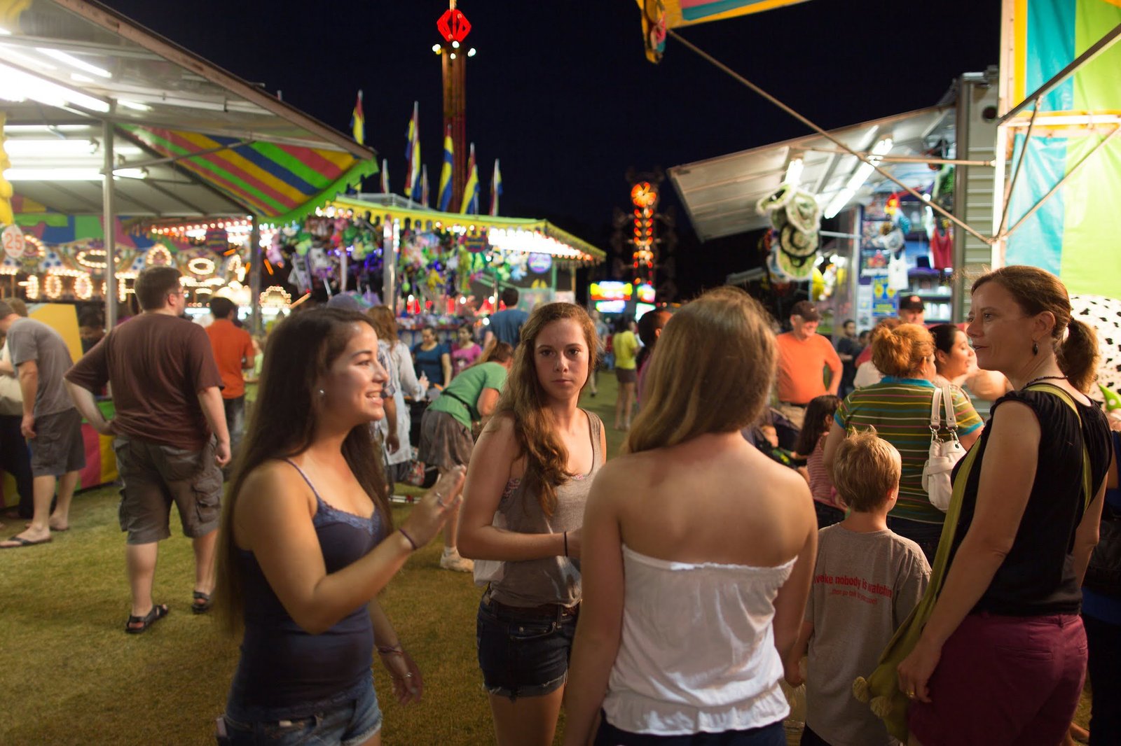 girls at fair